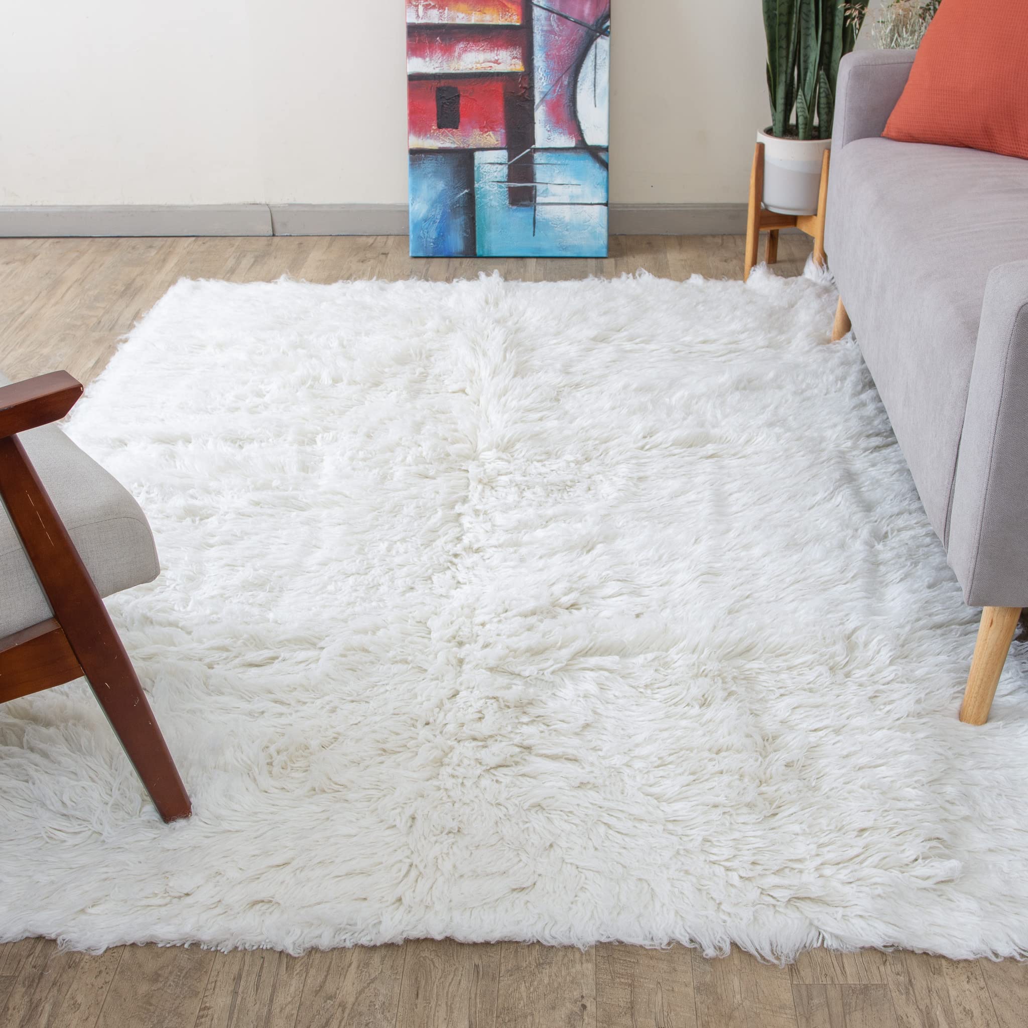 Super Area Rugs Hand-Woven Flokati White Shag Rug Natural New